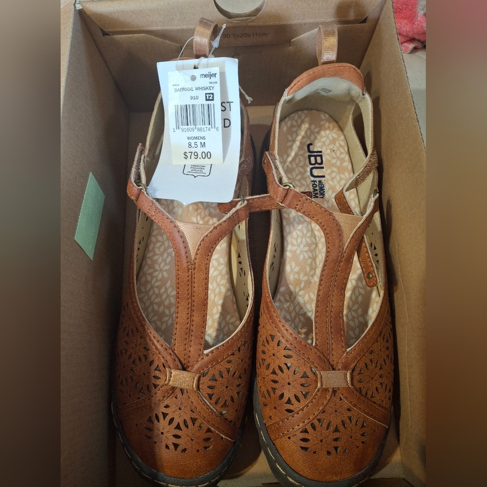 JBU women's casual sandals